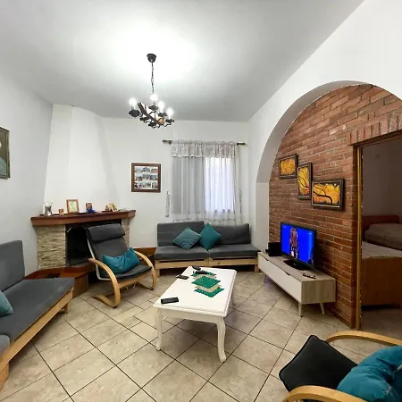 Coast - Tragjas Village アパート Vlorë